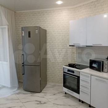 Продается 1-комнатная квартира, 46 м²