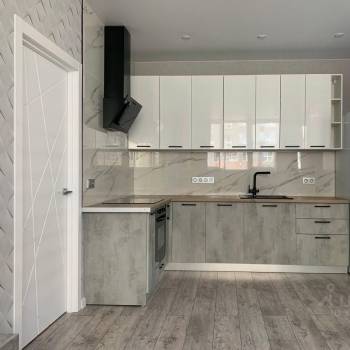 Сдается Многокомнатная квартира, 60 м²