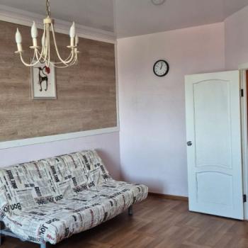 Сдается 1-комнатная квартира, 49 м²