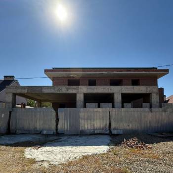 Продается Дом, 350 м²