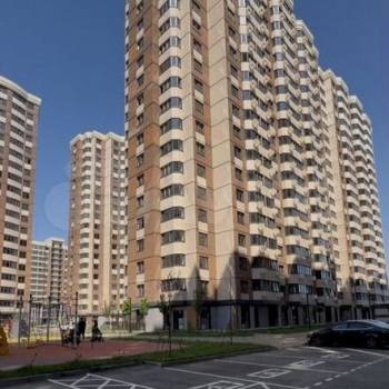 Продается 1-комнатная квартира, 43 м²