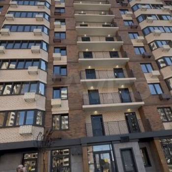 Продается 1-комнатная квартира, 43 м²