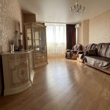 Сдается 2-х комнатная квартира, 80 м²