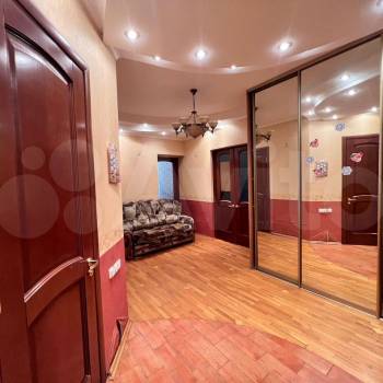 Продается Многокомнатная квартира, 122,1 м²