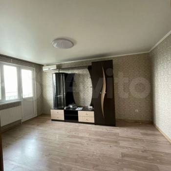 Продается 1-комнатная квартира, 38 м²