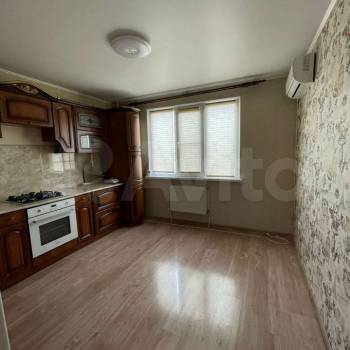 Продается 1-комнатная квартира, 38 м²