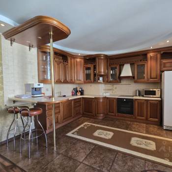 Сдается Многокомнатная квартира, 100,8 м²