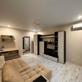 Продается 1-комнатная квартира, 40,7 м²