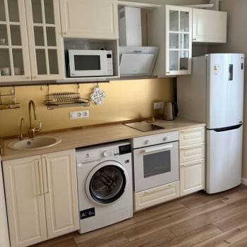 Продается 1-комнатная квартира, 40 м²