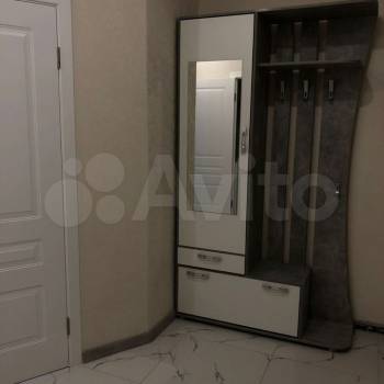 Продается 1-комнатная квартира, 37,8 м²