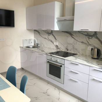 Продается 1-комнатная квартира, 37,8 м²