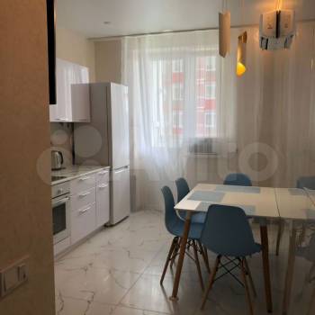 Продается 1-комнатная квартира, 37,8 м²