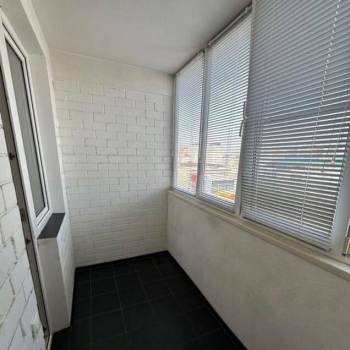 Продается 1-комнатная квартира, 53,2 м²