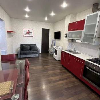 Продается 1-комнатная квартира, 53,2 м²