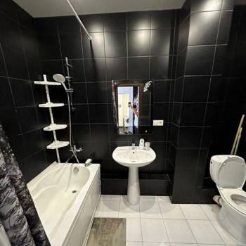 Продается 1-комнатная квартира, 53,2 м²