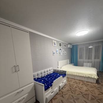 Продается 1-комнатная квартира, 41,9 м²