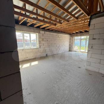 Продается Дом, 180 м²