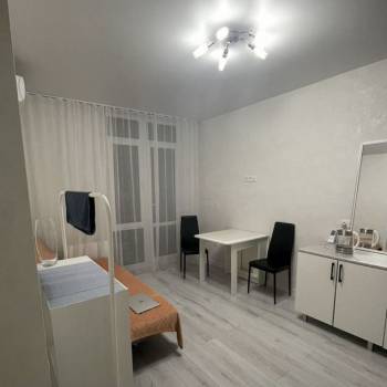 Сдается 1-комнатная квартира, 43 м²