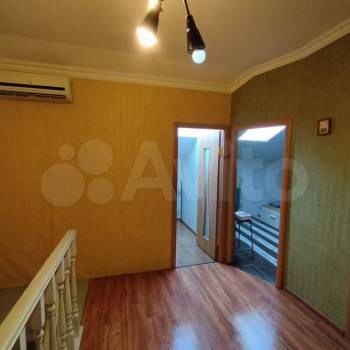 Продается Многокомнатная квартира, 74,7 м²