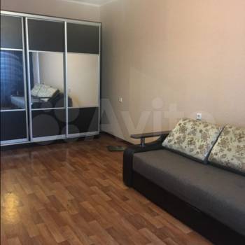 Сдается 1-комнатная квартира, 35 м²