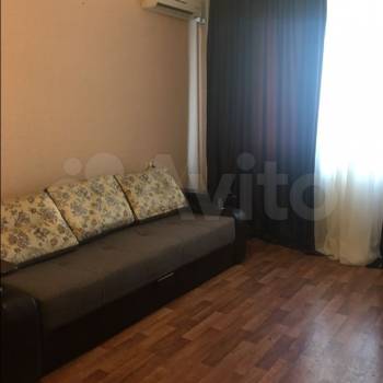 Сдается 1-комнатная квартира, 35 м²