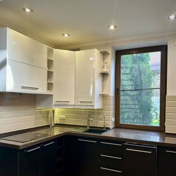 Продается Дом, 300 м²