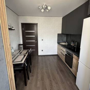 Продается 2-х комнатная квартира, 42 м²