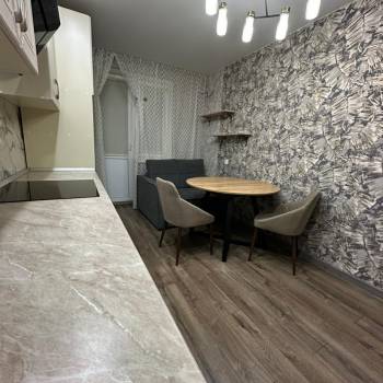 Продается 1-комнатная квартира, 45 м²