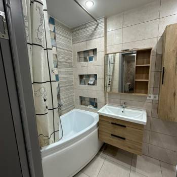 Продается 1-комнатная квартира, 45 м²