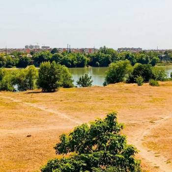 Продается 1-комнатная квартира, 40 м²