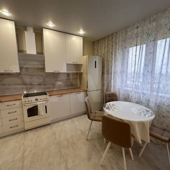 Сдается 2-х комнатная квартира, 72,7 м²