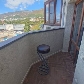 Продается 1-комнатная квартира, 55 м²