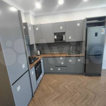 Продается 1-комнатная квартира, 55 м²