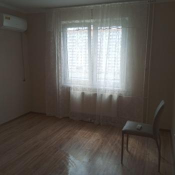 Сдается 1-комнатная квартира, 59 м²