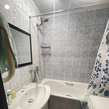 Продается 3-х комнатная квартира, 61 м²