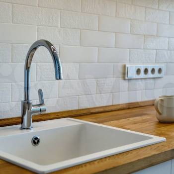 Продается 1-комнатная квартира, 57,9 м²