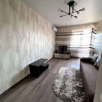 Сдается 1-комнатная квартира, 43 м²