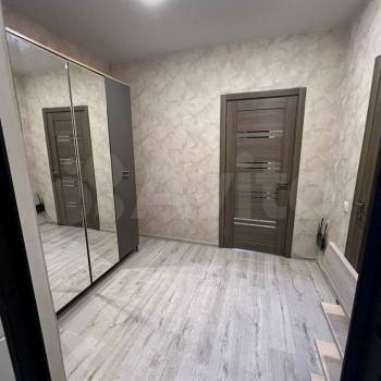 Продается 1-комнатная квартира, 51,1 м²