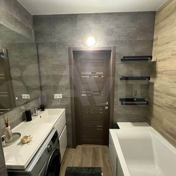 Продается 1-комнатная квартира, 51,1 м²