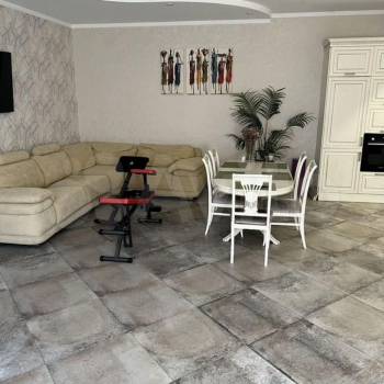 Продается Дом, 230 м²