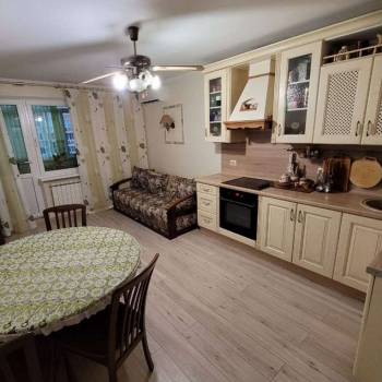 Продается 3-х комнатная квартира, 101 м²