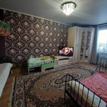 Продается 1-комнатная квартира, 37 м²