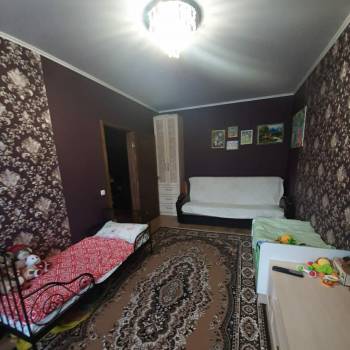 Продается 1-комнатная квартира, 37 м²