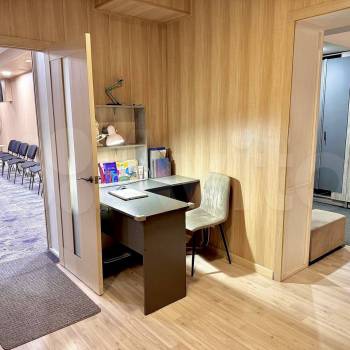 Продается 3-х комнатная квартира, 132 м²