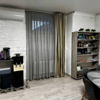 Продается 3-х комнатная квартира, 132 м²