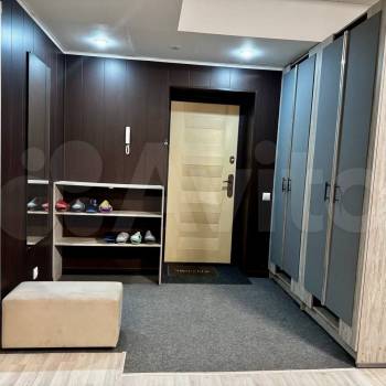 Продается 3-х комнатная квартира, 132 м²