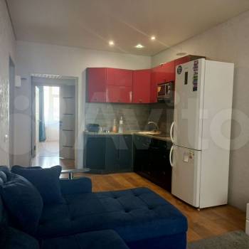 Продается 1-комнатная квартира, 37 м²