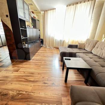 Продается 2-х комнатная квартира, 55,8 м²