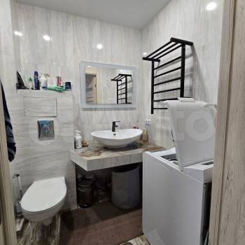 Продается 3-х комнатная квартира, 63 м²