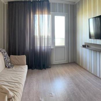 Продается 1-комнатная квартира, 41 м²